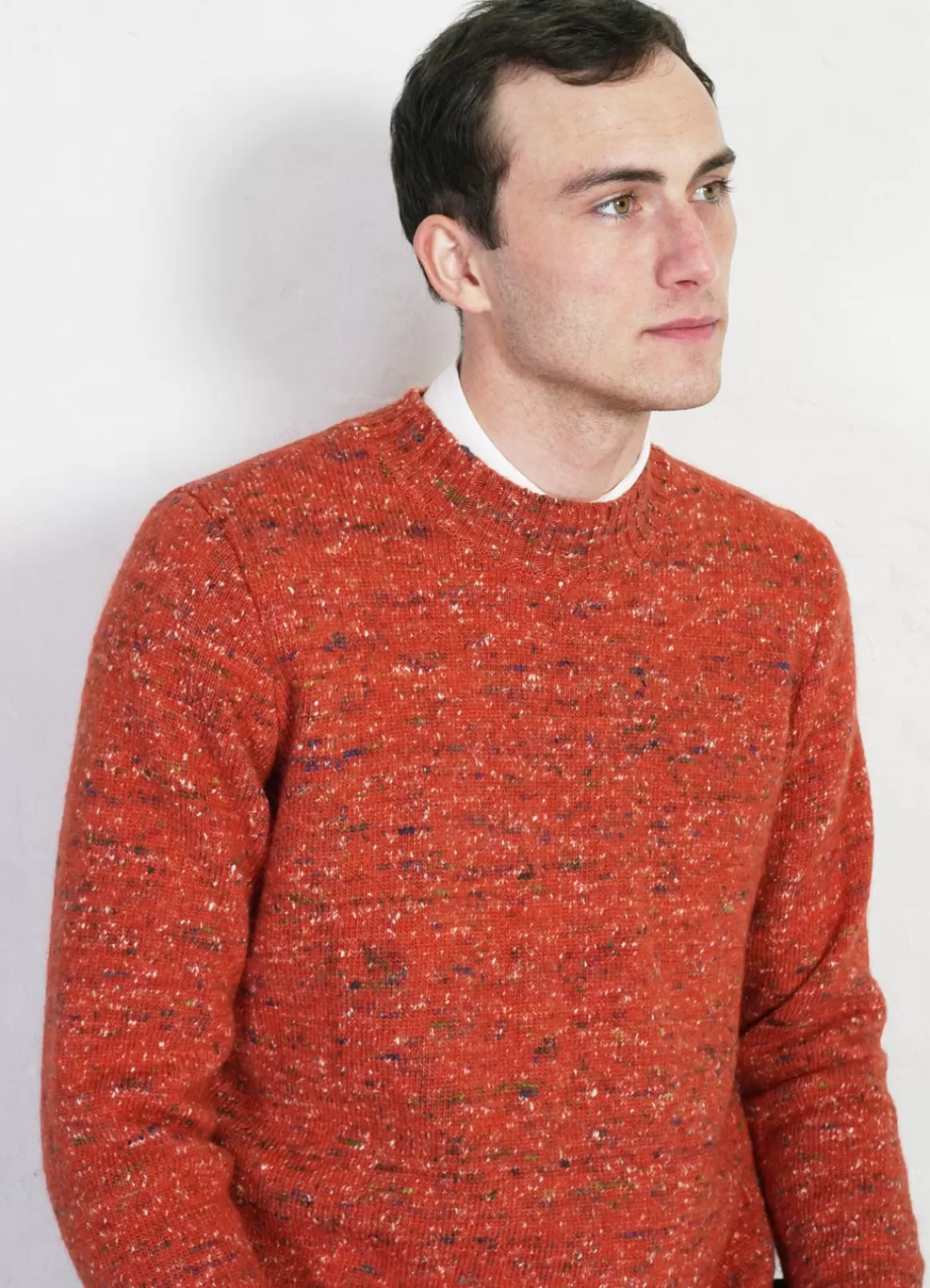 Fashion Eivind | Crew Neck Rib Sweater | Donegal Coral Knitwear